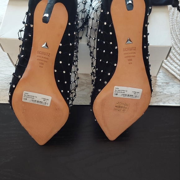 Shoes - Picture 3 of 6